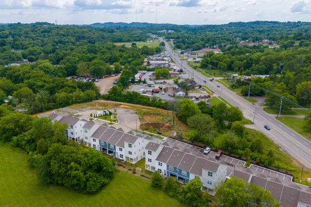 $339,900 | 1170 Dickerson Road, Unit 6, Goodlettsville, TN 37072