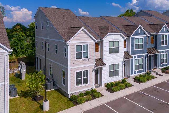 $339,900 | 1170 Dickerson Road, Unit 6, Goodlettsville, TN 37072