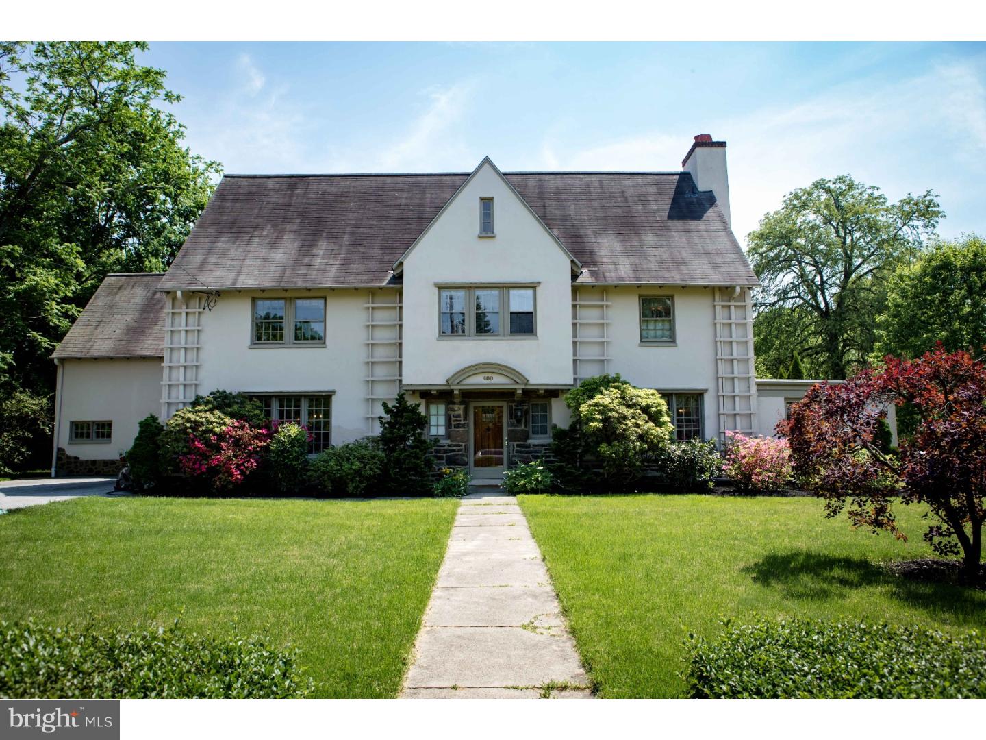 400 St Davids Road Wayne, PA 19087 - Photo 2 of 25 Exterior Front