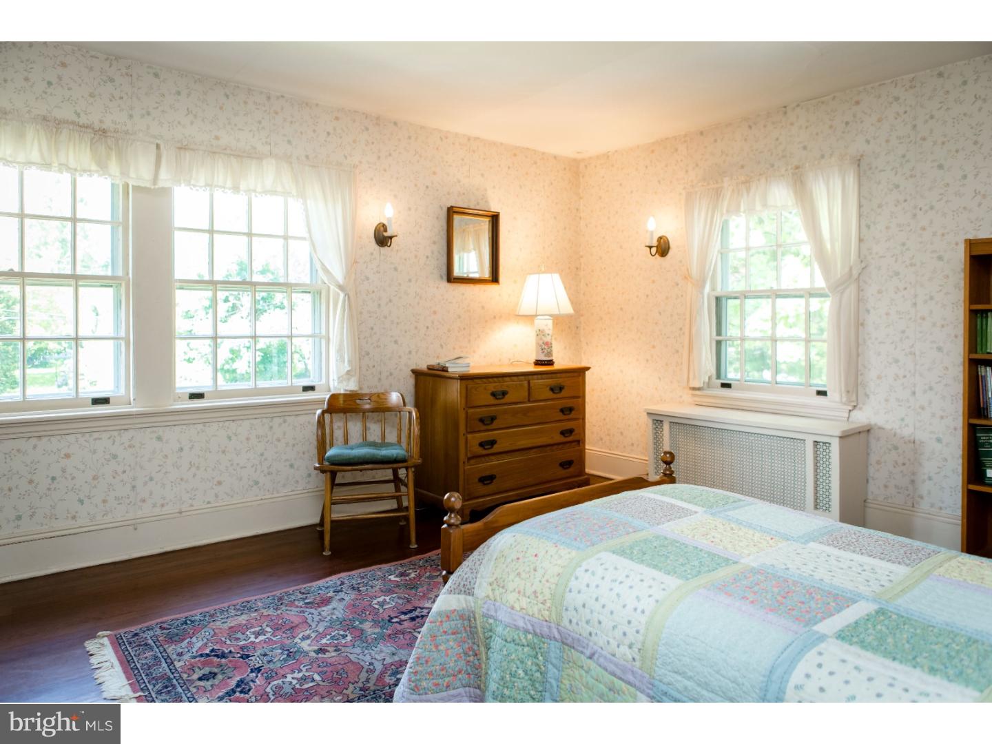 400 St Davids Road Wayne, PA 19087 - Photo 19 of 25 Bedroom 3