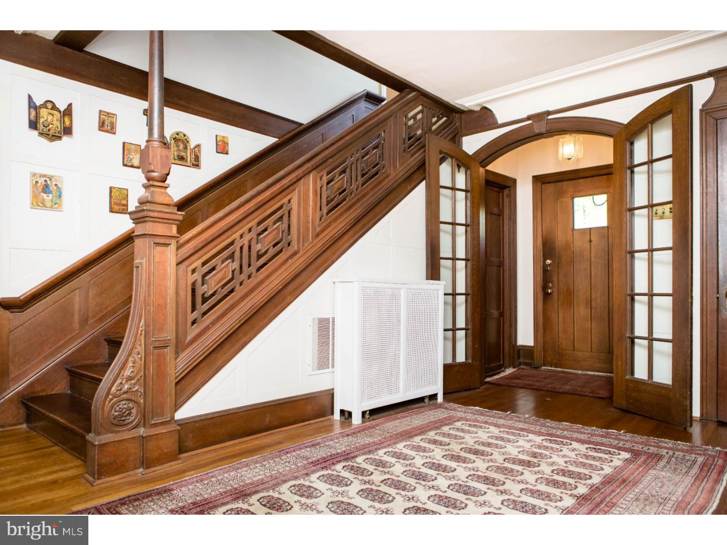 400 St Davids Road Wayne, PA 19087 - Photo 4 of 25 Foyer