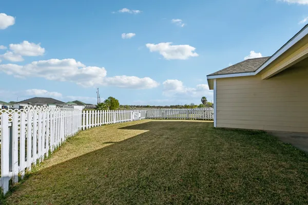 $225,000 | 5049 Hauna Lane, Dickinson, TX 77539