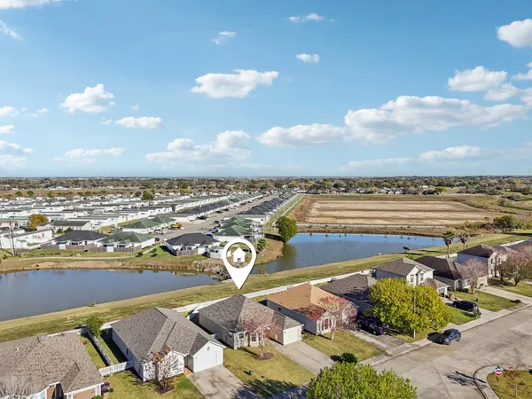 $225,000 | 5049 Hauna Lane, Dickinson, TX 77539
