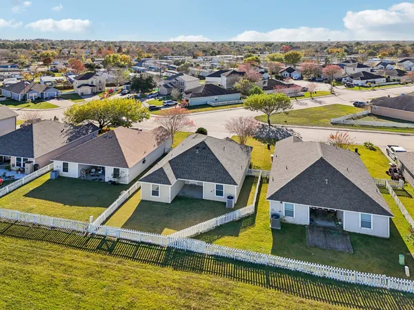 $225,000 | 5049 Hauna Lane, Dickinson, TX 77539