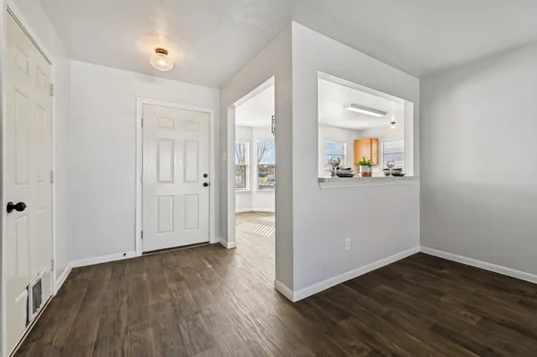 $225,000 | 5049 Hauna Lane, Dickinson, TX 77539