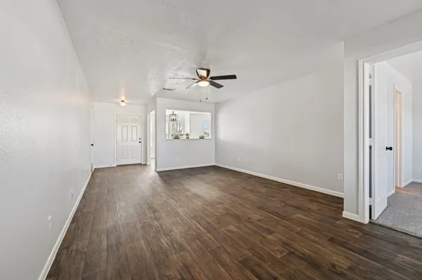 $225,000 | 5049 Hauna Lane, Dickinson, TX 77539