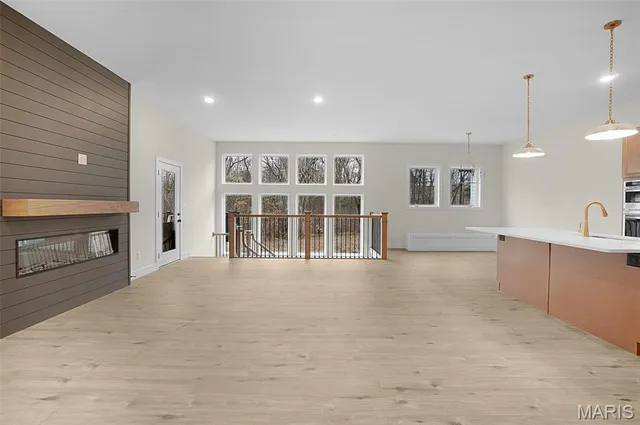 $595,000 | 2412 Fiddlers Close Road, Unit 98 STB, Washington, MO 63090