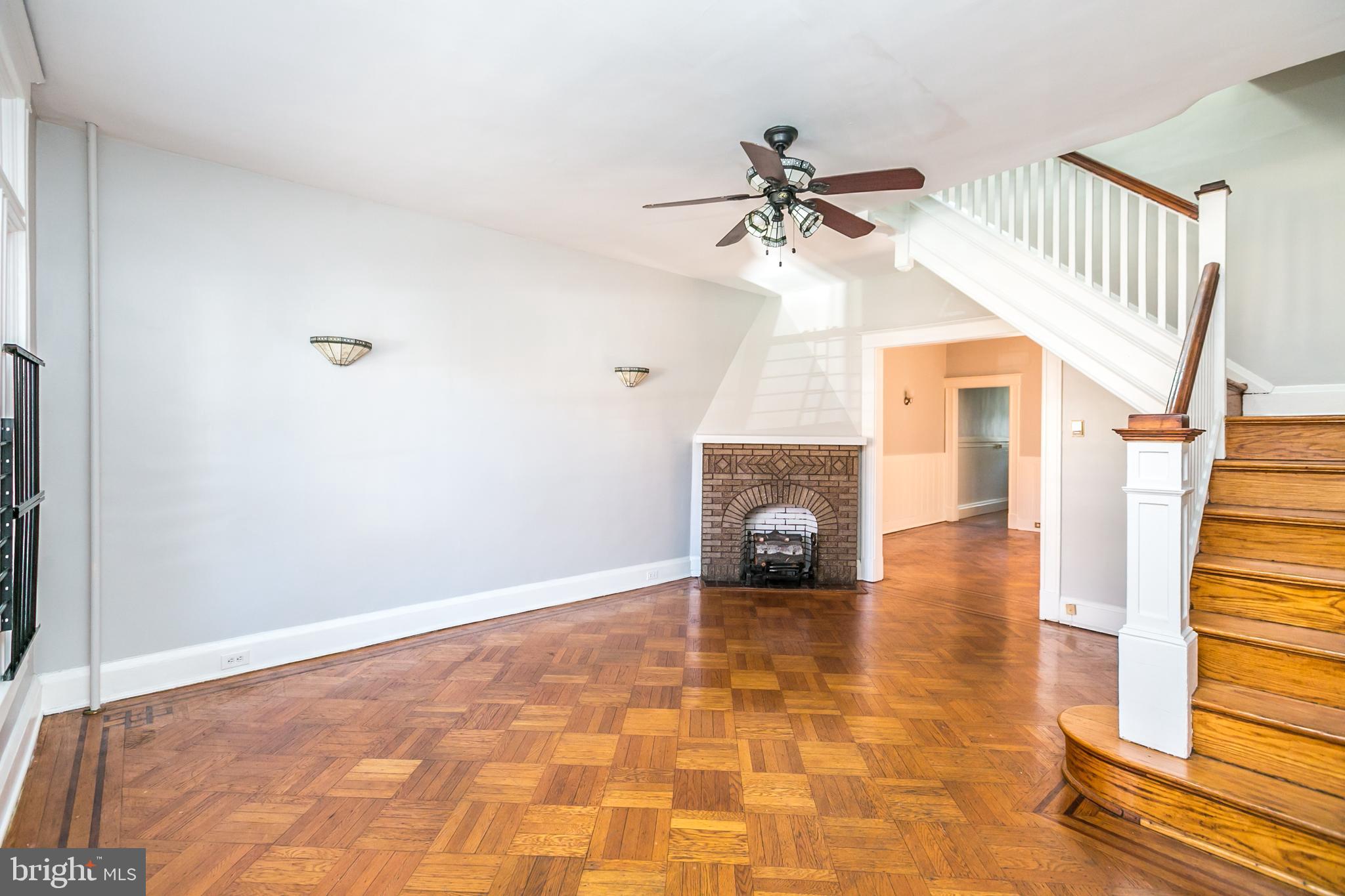 321 East 29th Street Baltimore, MD 21218 - Photo 2 of 34 Living room