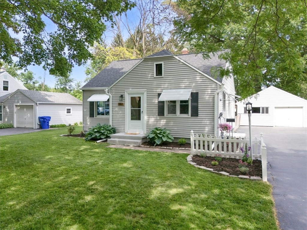 151 Belmont Road Greece, NY 14612 - Photo 3 of 50