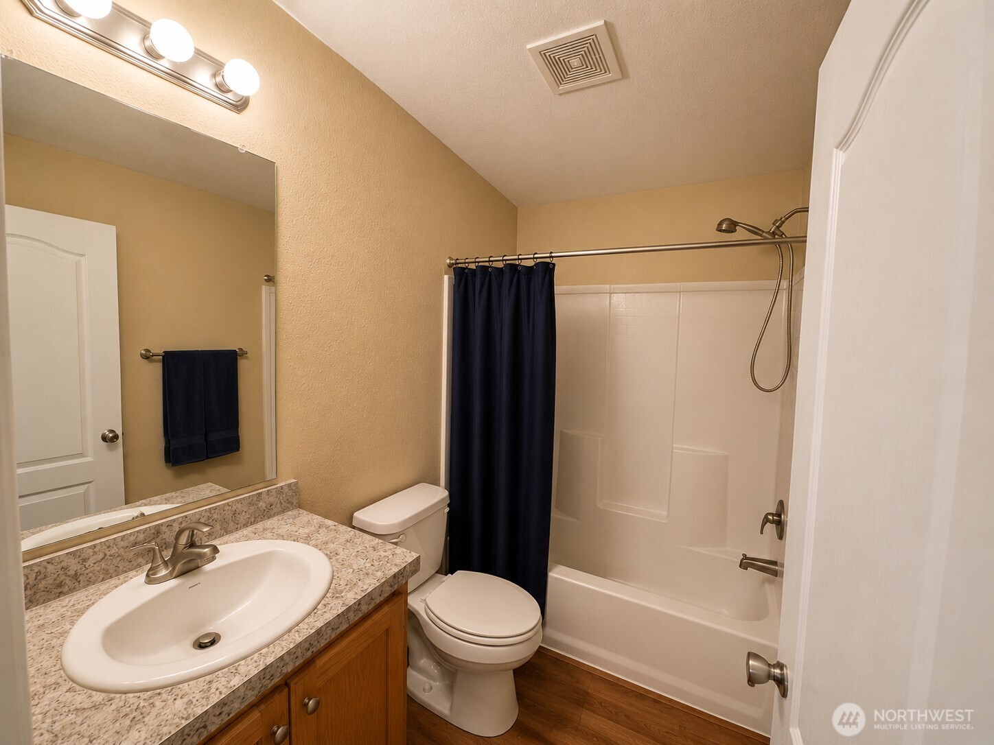 1611 East North Bay Road Allyn, WA 98524 - Photo 13 of 32