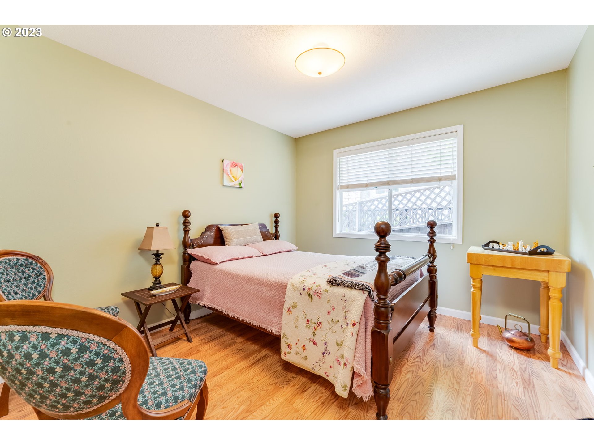 14029 Southeast 35th Loop Vancouver, WA 98683 - Photo 27 of 48 a bedroom with a bed and a lamp with the dresser