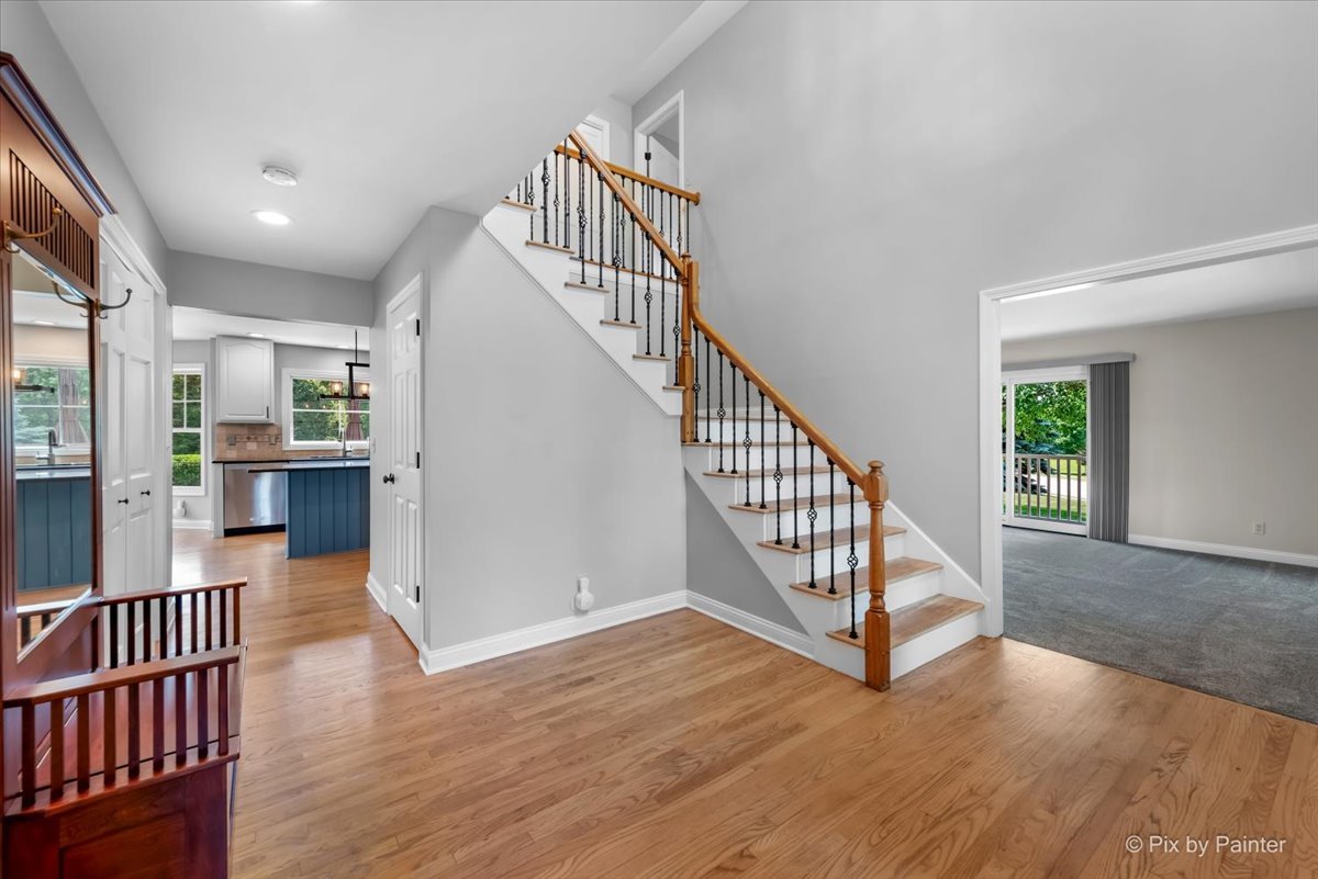 1303 Mink Trail Cary, IL 60013 - Photo 8 of 62 Gallery Image 8