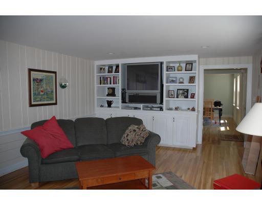 92 Oliver Road Belmont, MA 02478 - Photo 3 of 19 Gallery Image 3