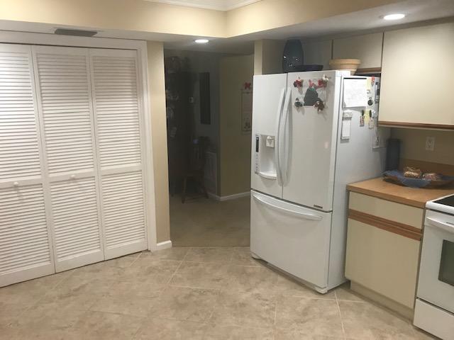 21173 Raindance Lane Boca Raton, FL 33428 - Photo 27 of 48 KITCHEN