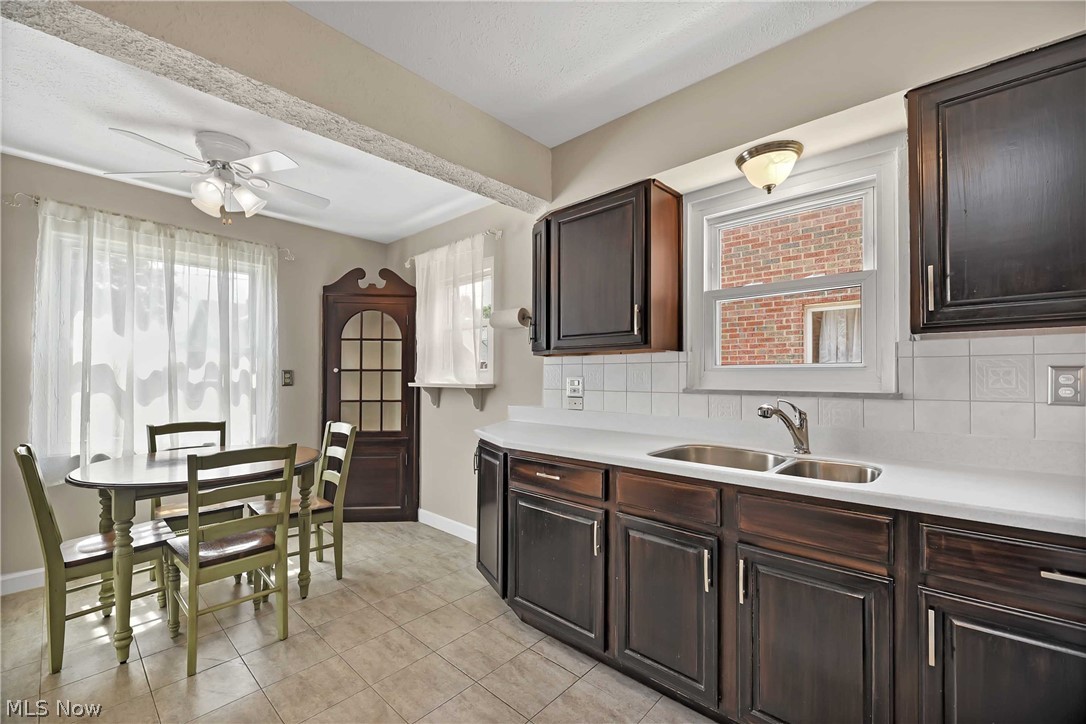 3422 Ralph Avenue Cleveland, OH 44109 - Photo 3 of 35 Gallery Image 3