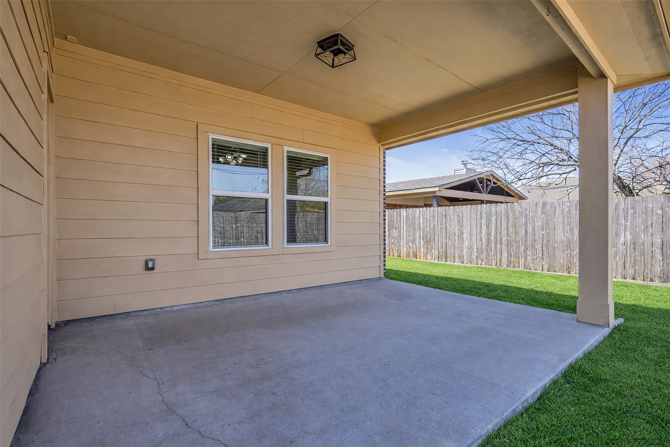323 Texas Avenue Arcola, TX 77583 - Photo 25 of 27 a view of backyard with green space