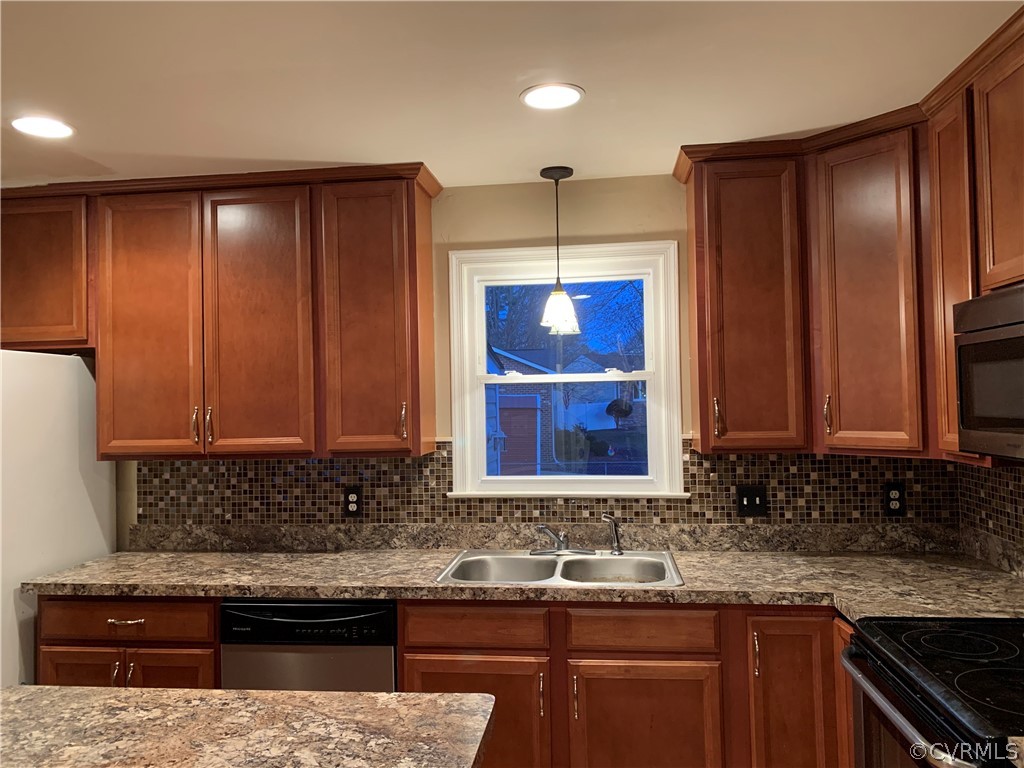 901 Perrymont Road Hopewell, VA 23860 - Photo 3 of 6
