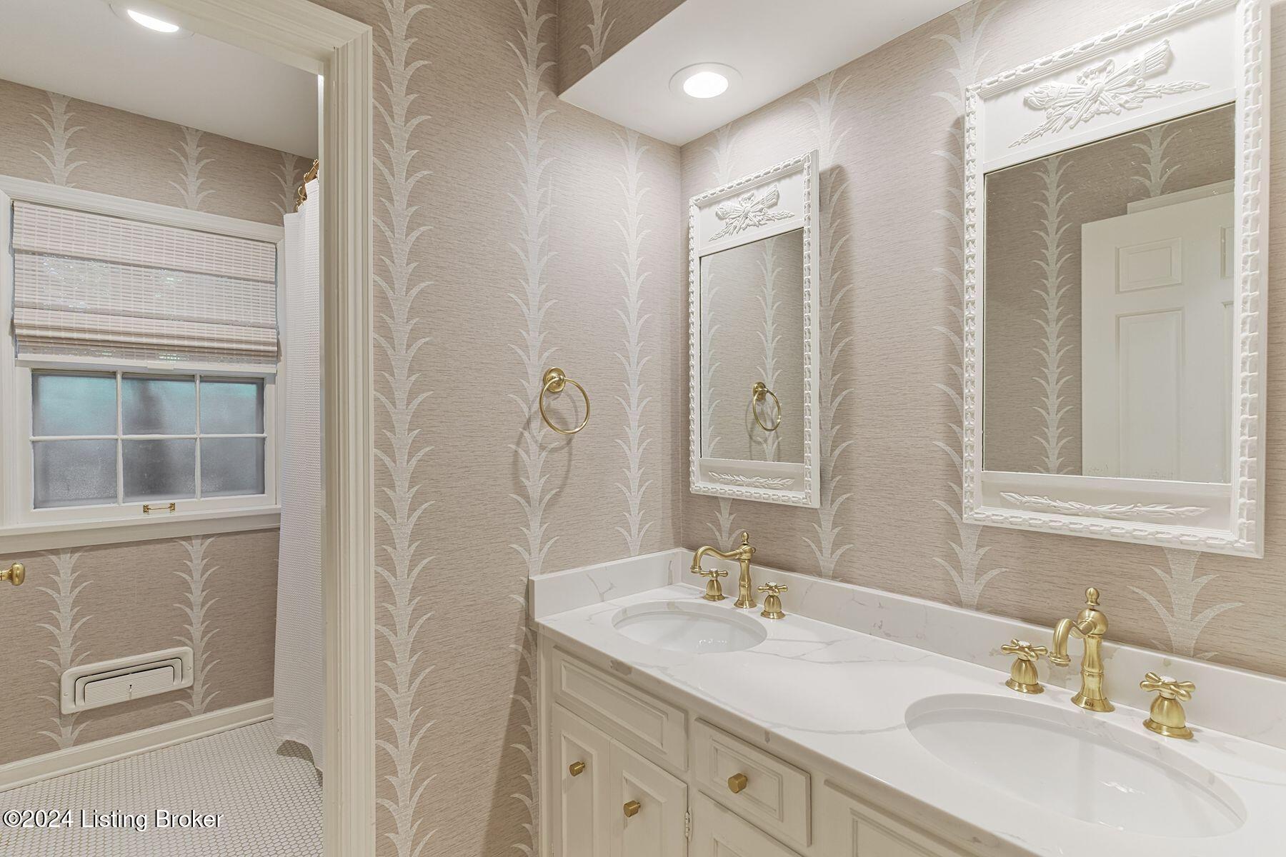 2009 Starmont Road Louisville, KY 40207 - Photo 37 of 50 photo_online_036