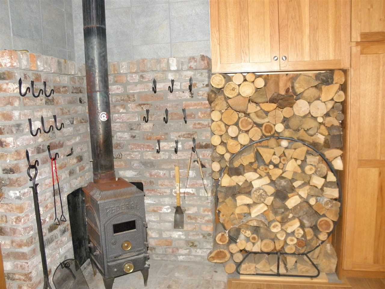 1390 Raymond Road Danby, VT 05739 - Photo 17 of 40 Gallery Image 17