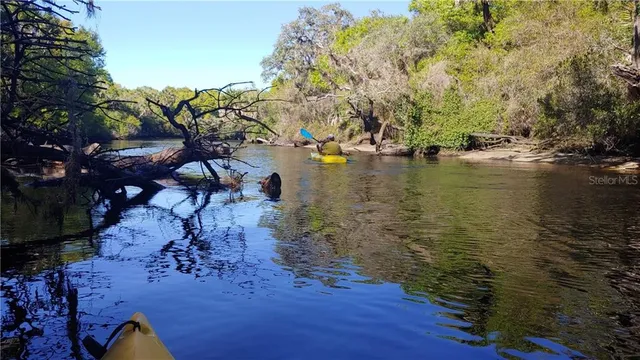 a view of entryway front of house