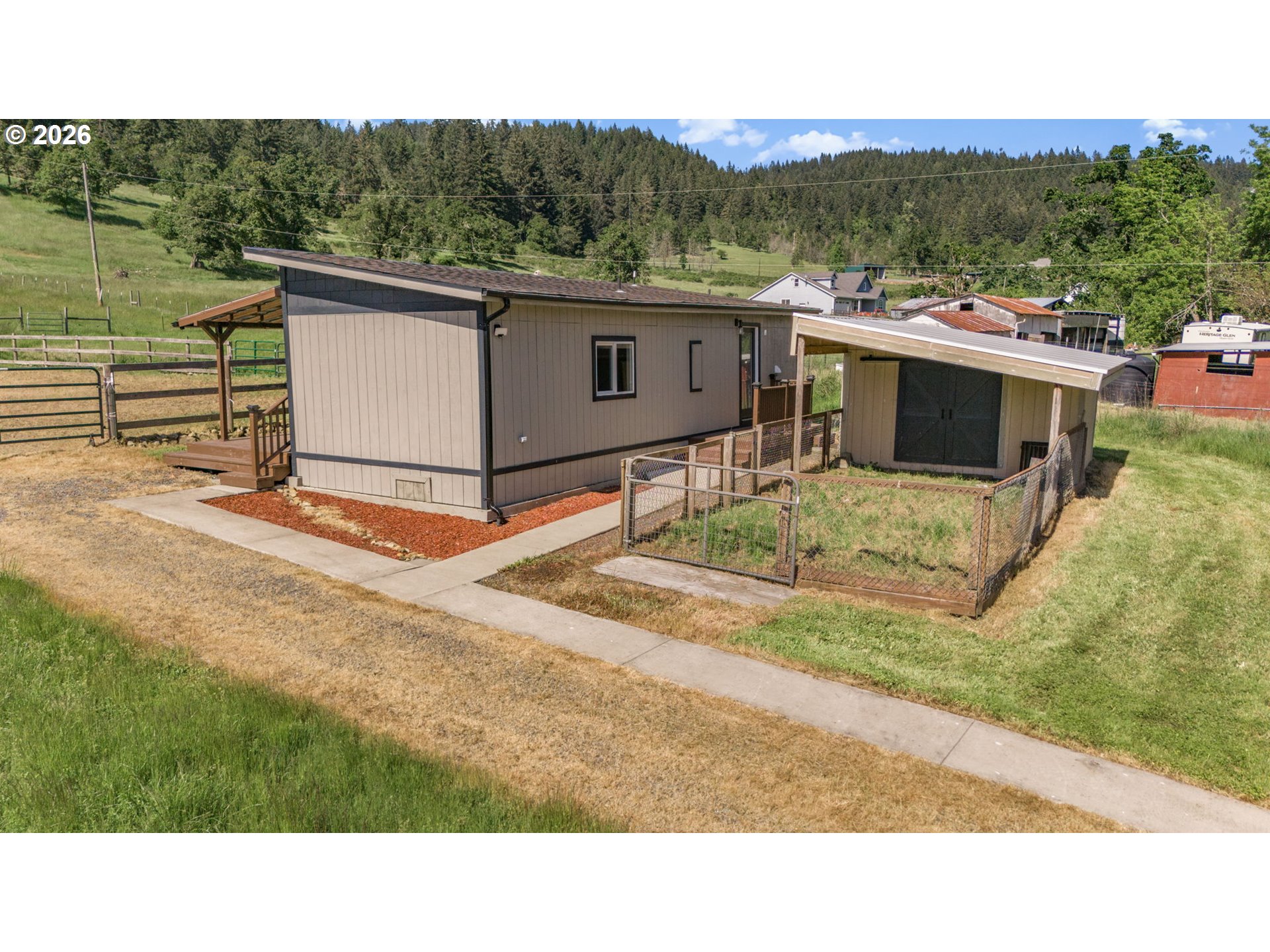 37071 Wallace Creek Road Springfield, OR 97478 - Photo 28 of 46
