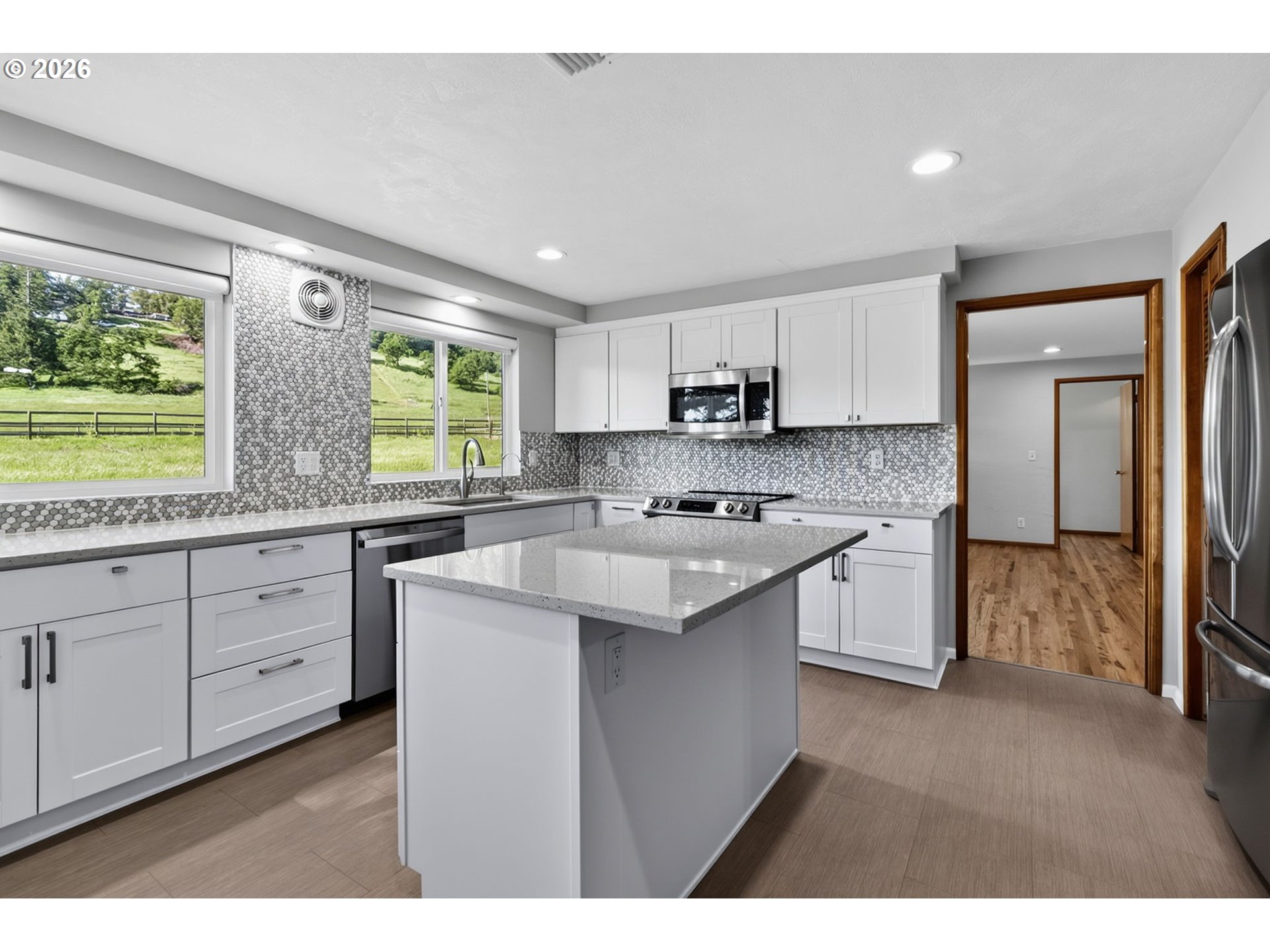 37071 Wallace Creek Road Springfield, OR 97478 - Photo 5 of 46 Kitchen