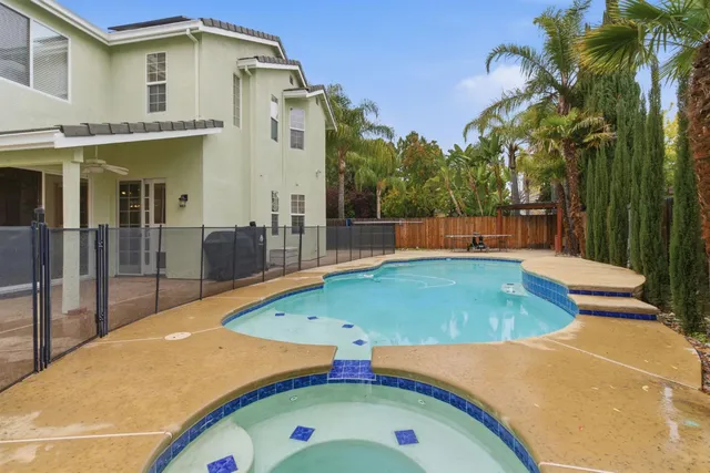 $1,105,500 | 297 Brookview Drive, Tracy, CA 95377