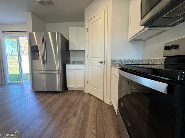 $2,100 | 528 Pemberton Street, Kingston, GA 30145