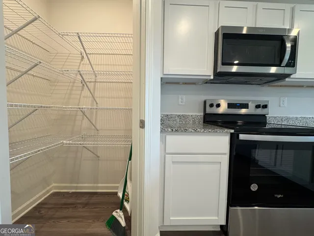 $2,100 | 528 Pemberton Street, Kingston, GA 30145