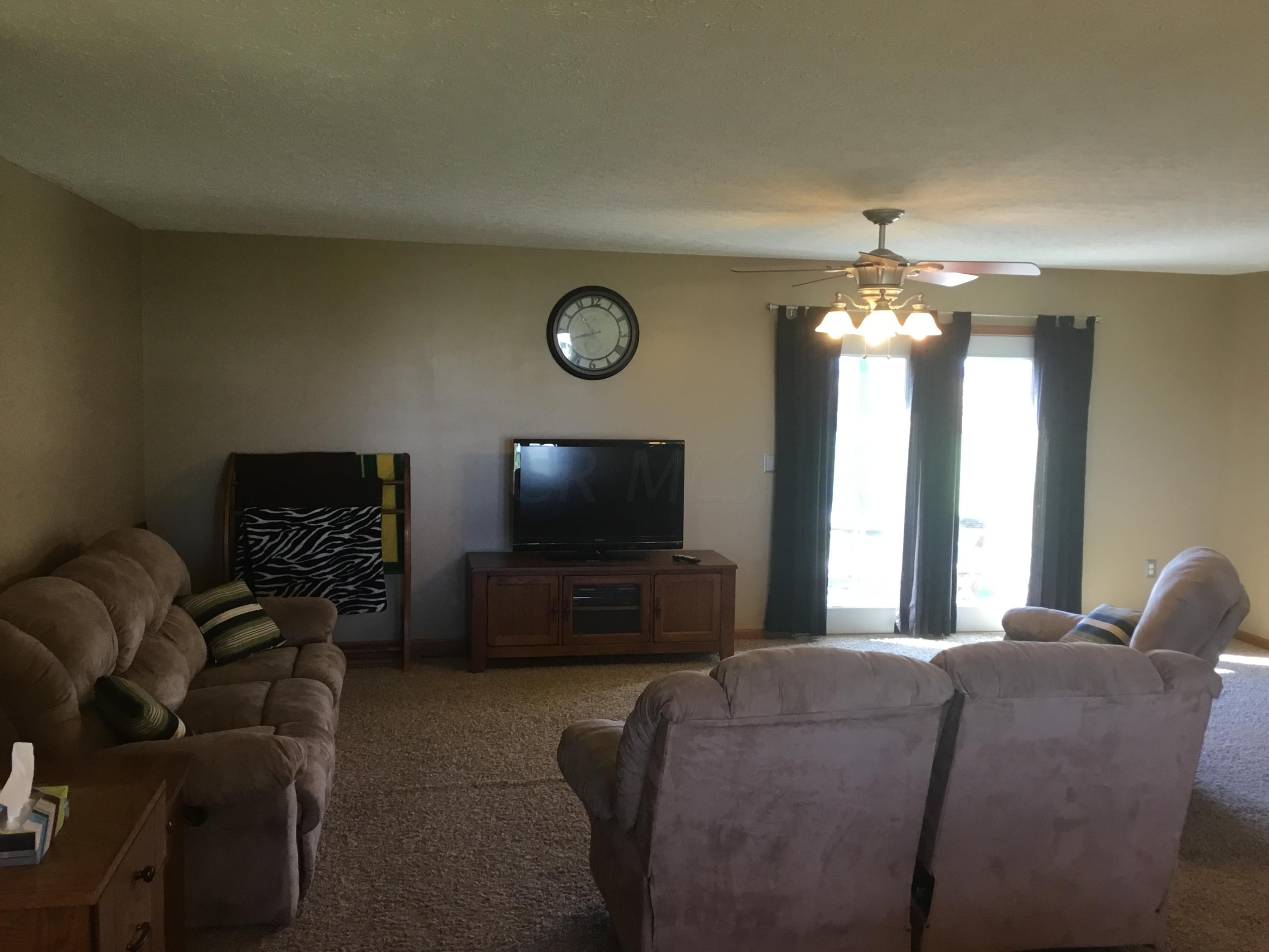 11341 Peters Road Southwest Stoutsville, OH 43154 - Photo 14 of 24 Gallery Image 14