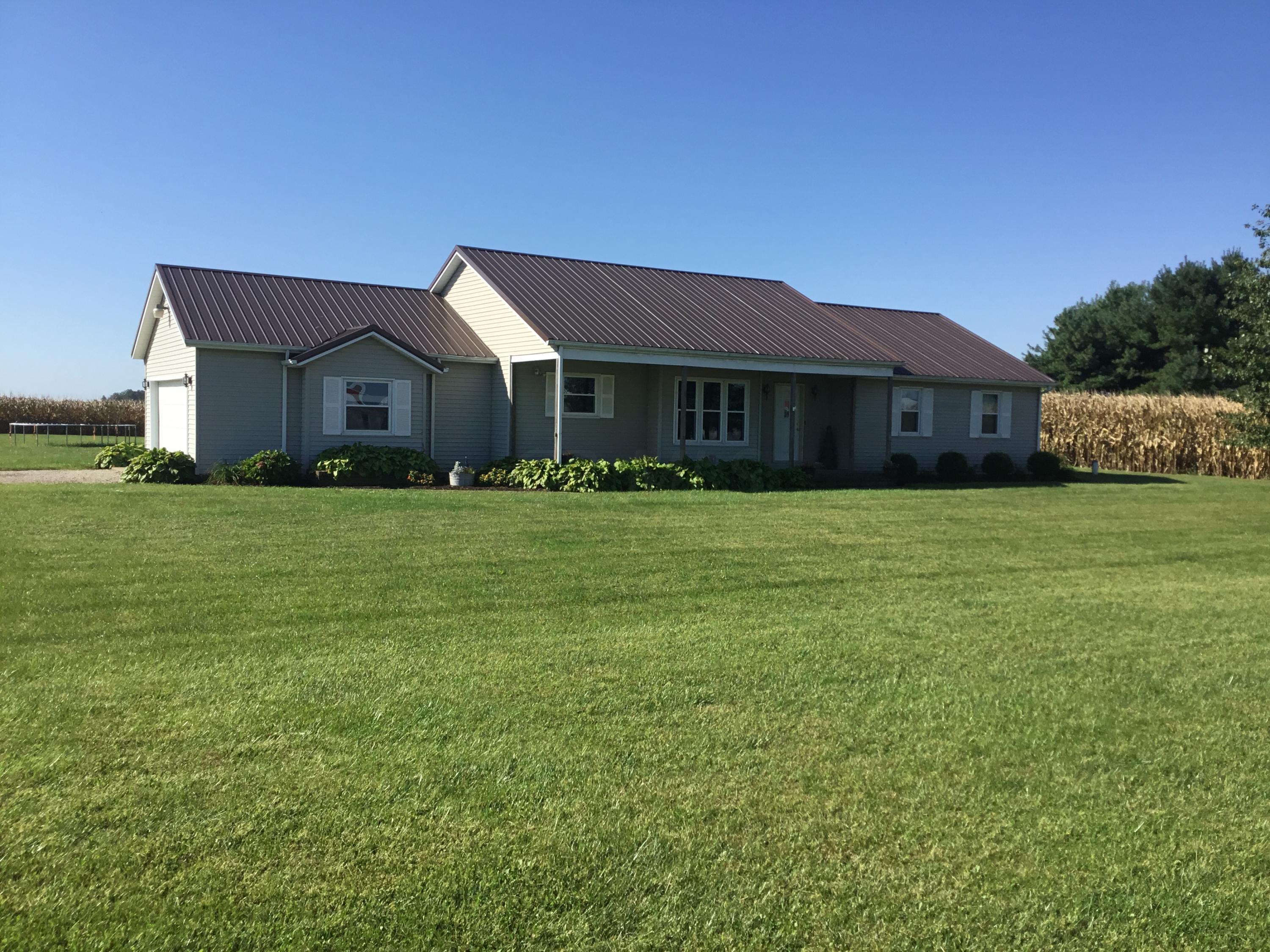 11341 Peters Road Southwest Stoutsville, OH 43154 - Photo 2 of 24 Gallery Image 2