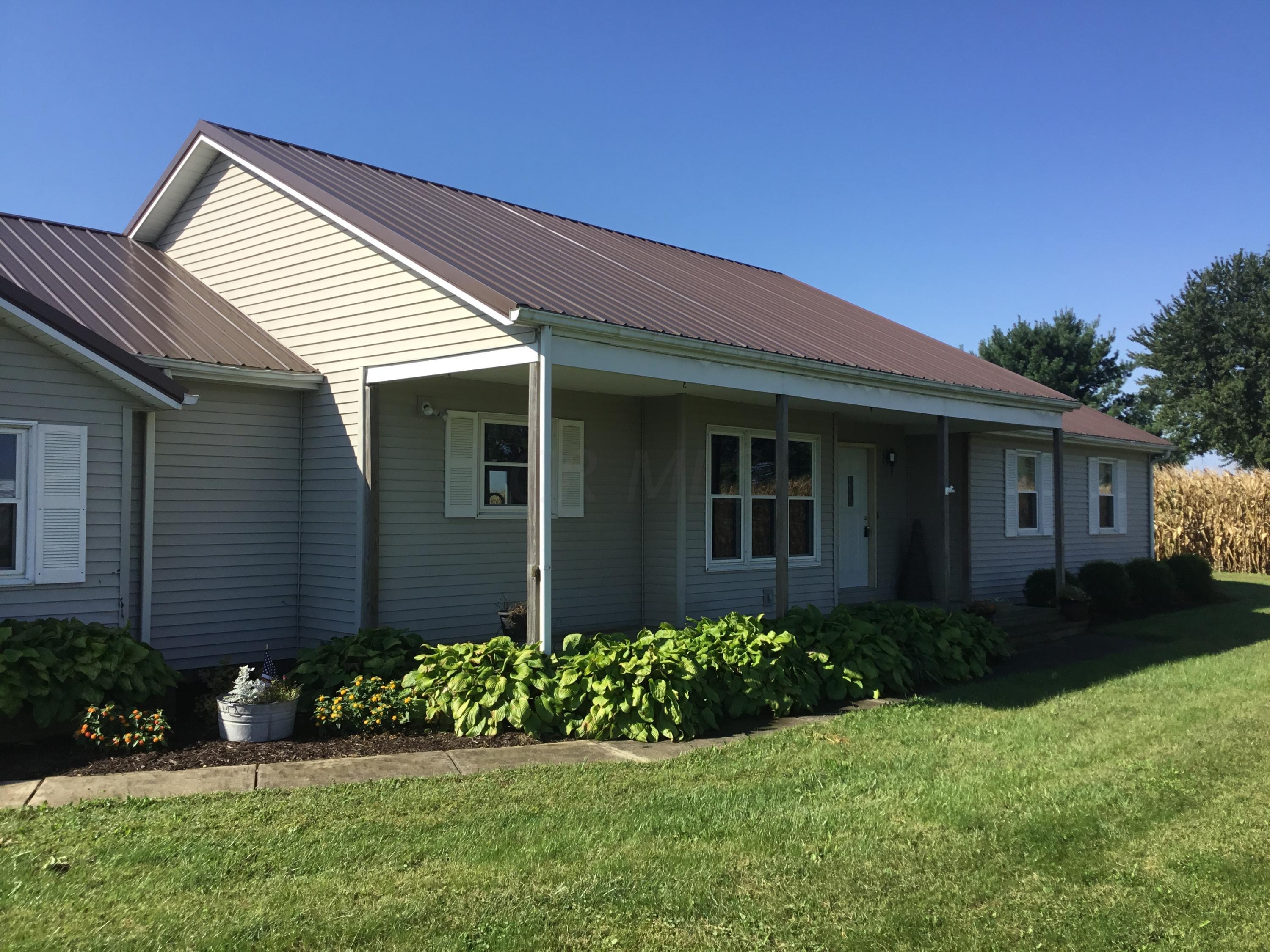 11341 Peters Road Southwest Stoutsville, OH 43154 - Photo 3 of 24 Gallery Image 3