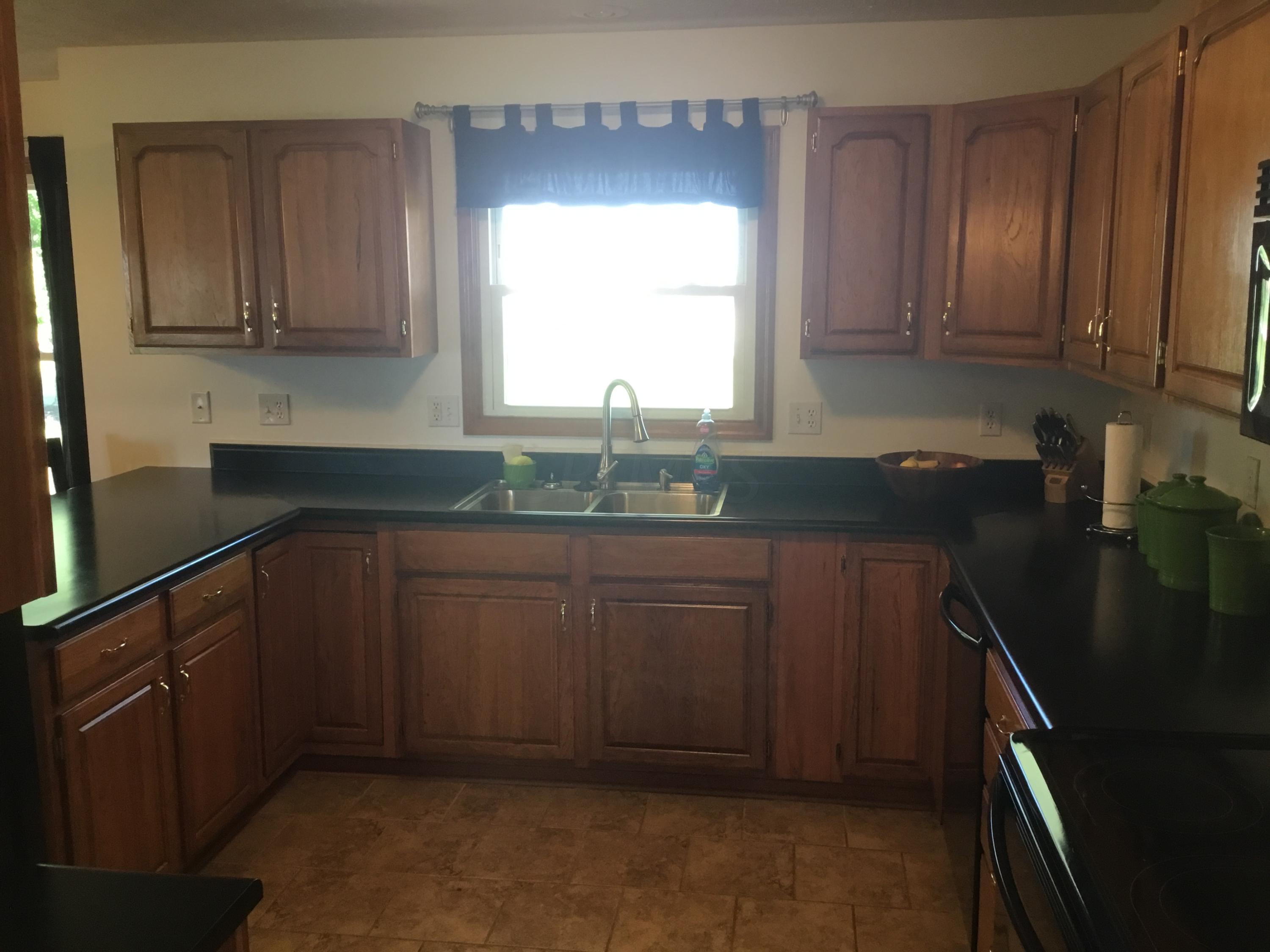 11341 Peters Road Southwest Stoutsville, OH 43154 - Photo 7 of 24 Gallery Image 7