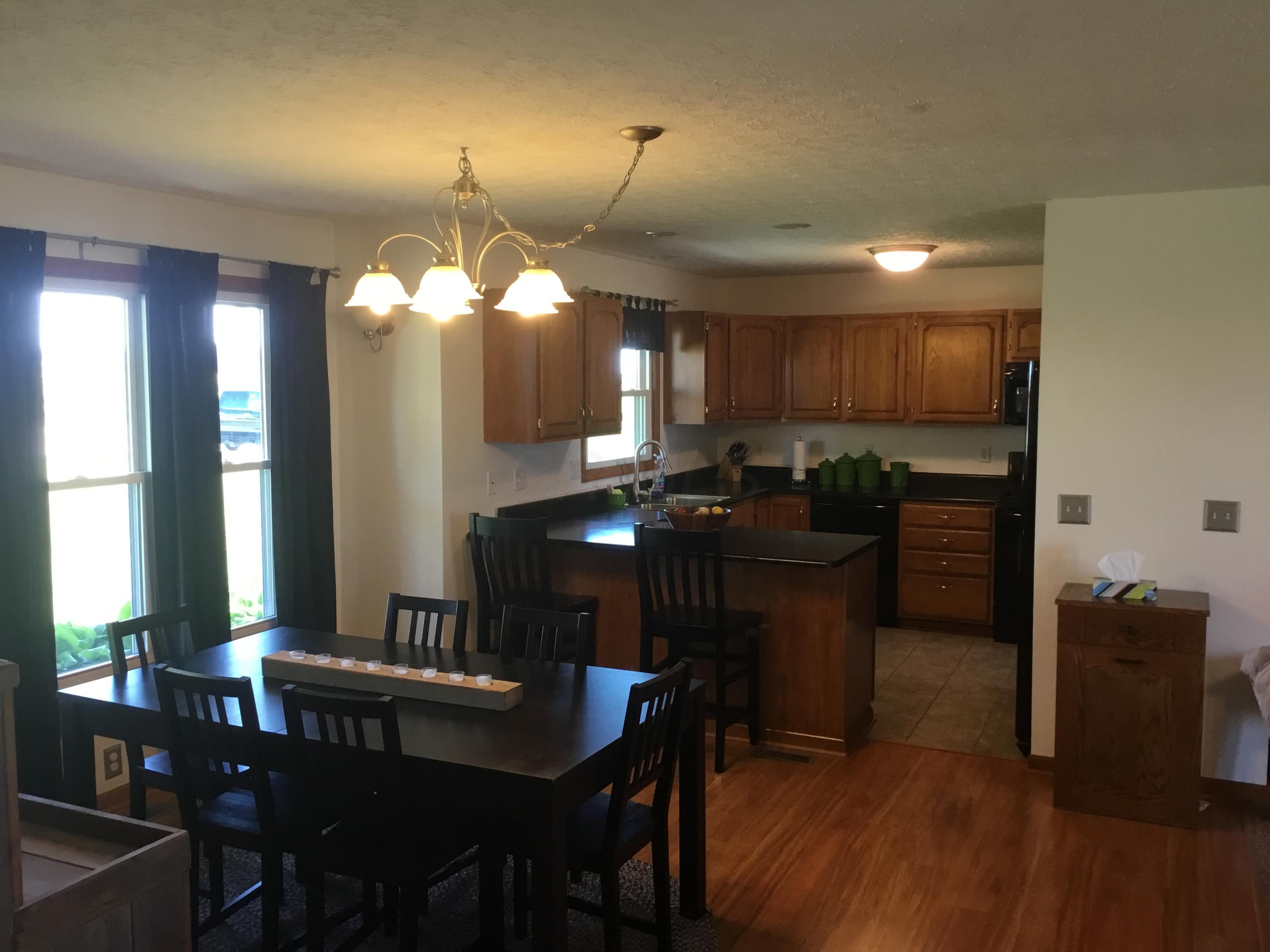 11341 Peters Road Southwest Stoutsville, OH 43154 - Photo 10 of 24 Gallery Image 10