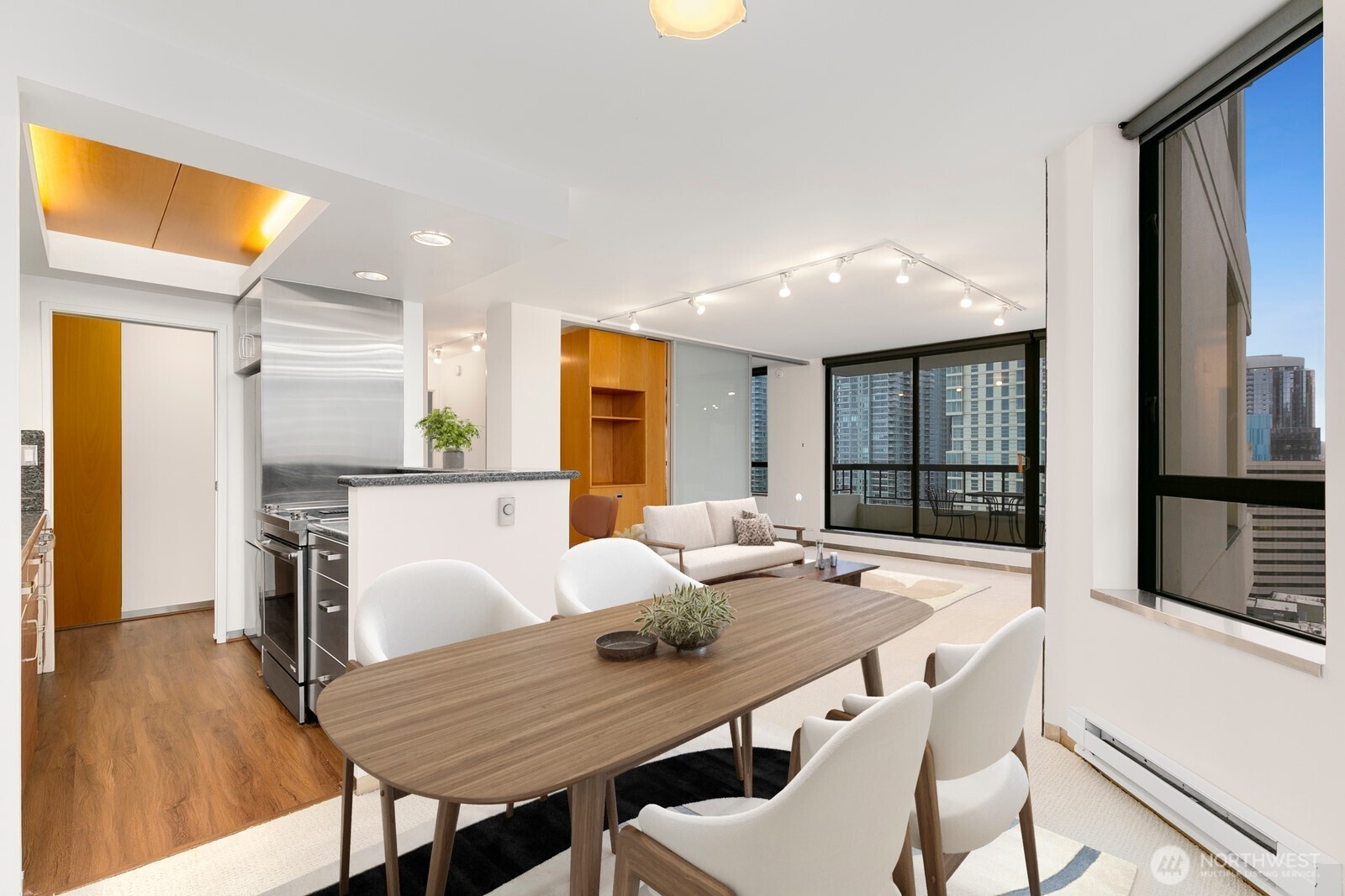 2201 3rd Avenue, Unit 2106 Seattle, WA 98121 - Photo 12 of 29