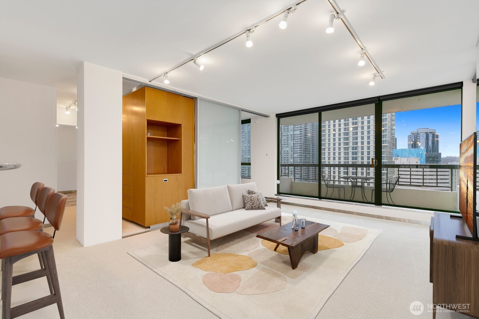 2201 3rd Avenue, Unit 2106 Seattle, WA 98121 - Photo 2 of 29