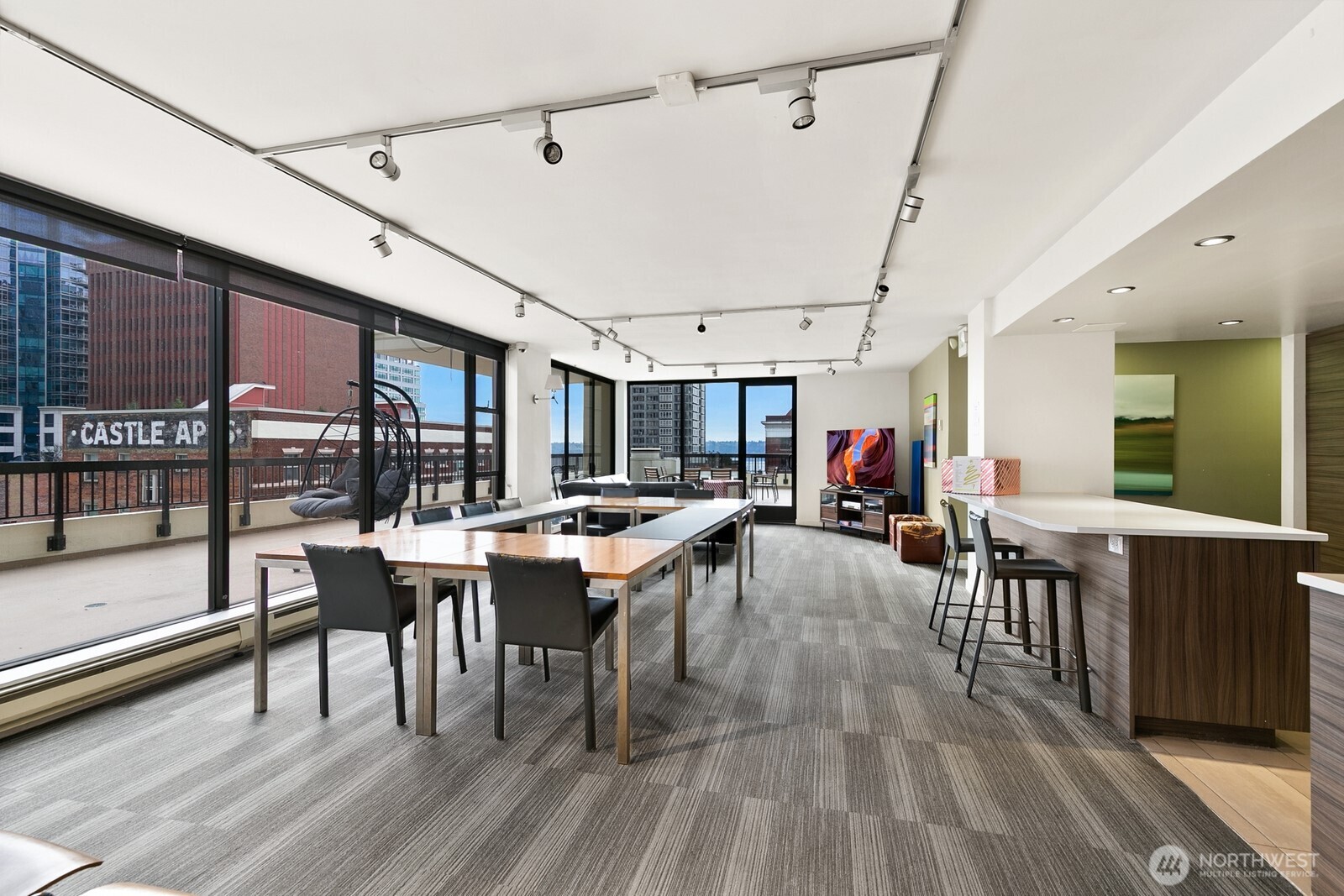 2201 3rd Avenue, Unit 2106 Seattle, WA 98121 - Photo 26 of 29