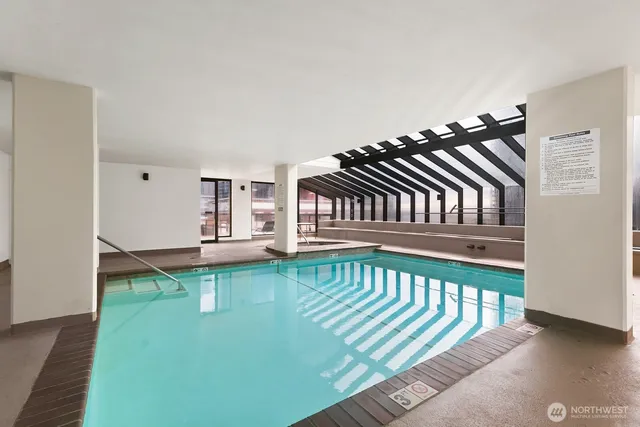 $575,000 | 2201 3rd Avenue, Unit 2106, Seattle, WA 98121