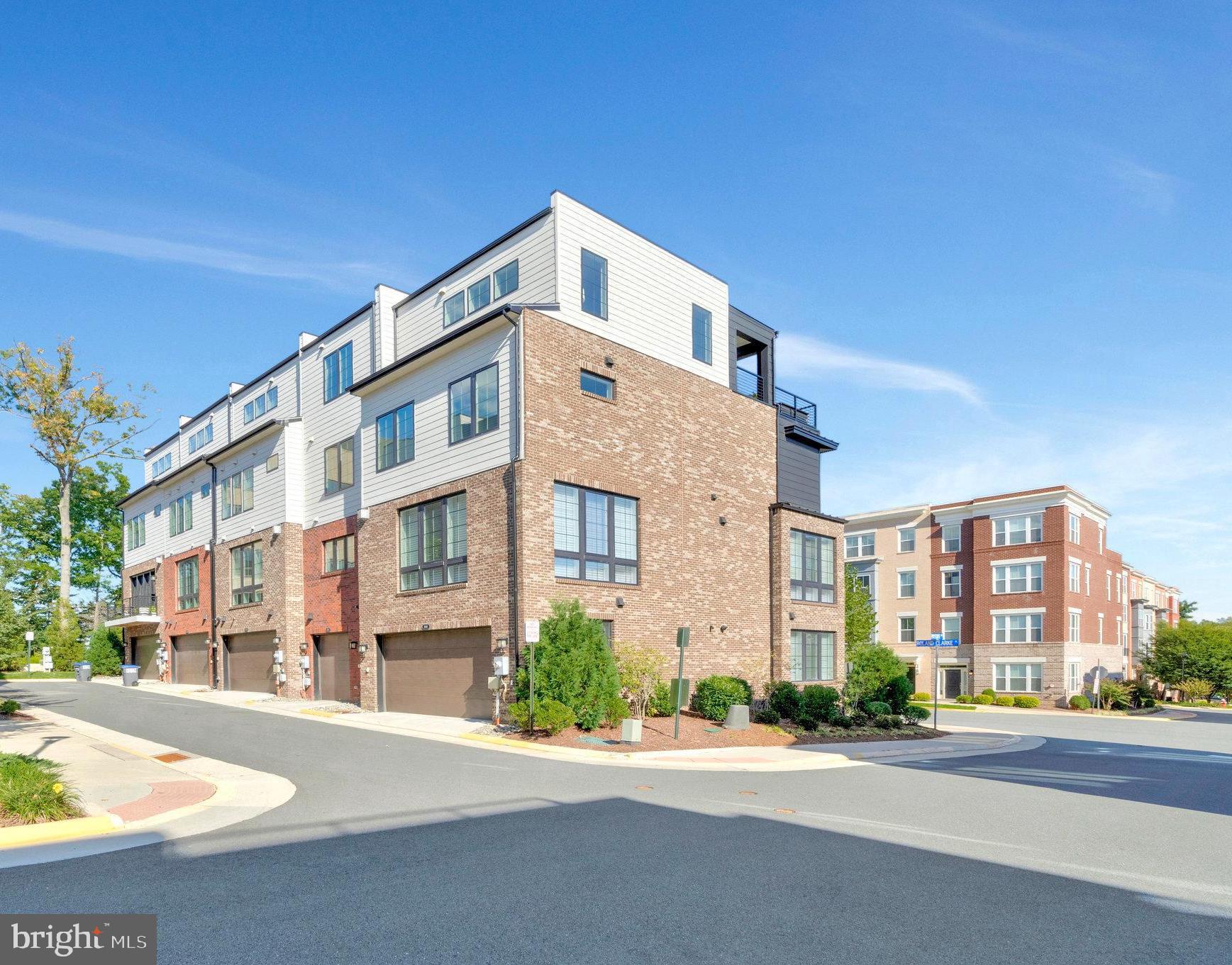 1968 Roland Clarke Place Reston, VA 20191 - Photo 36 of 36 Oversized end unit