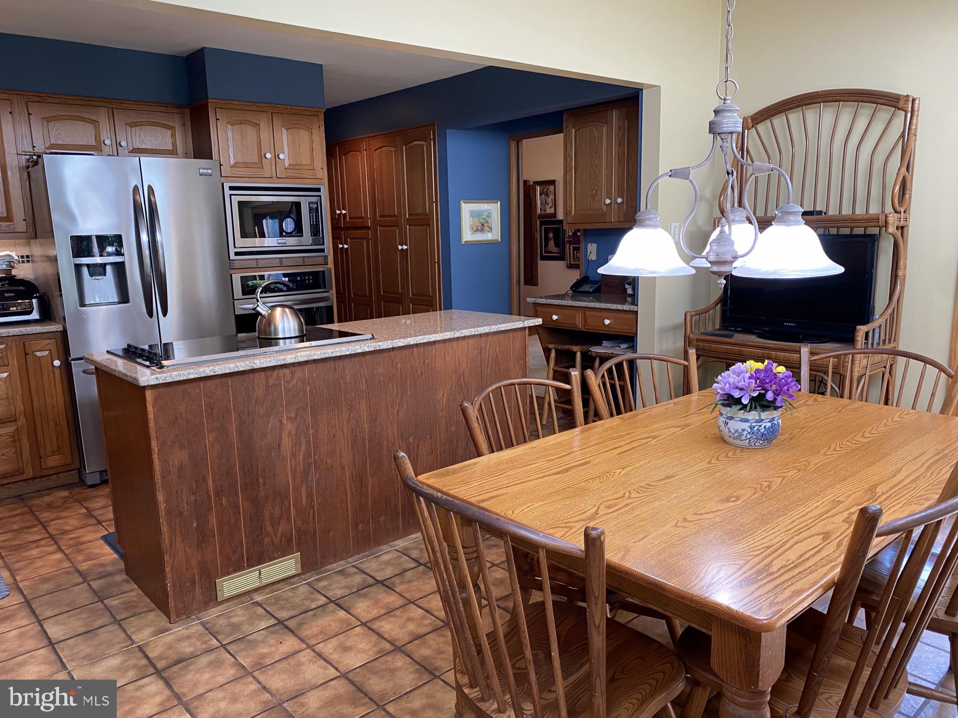 8017 Covered Bridge Road Quakertown, PA 18951 - Photo 21 of 57 Gallery Image 21