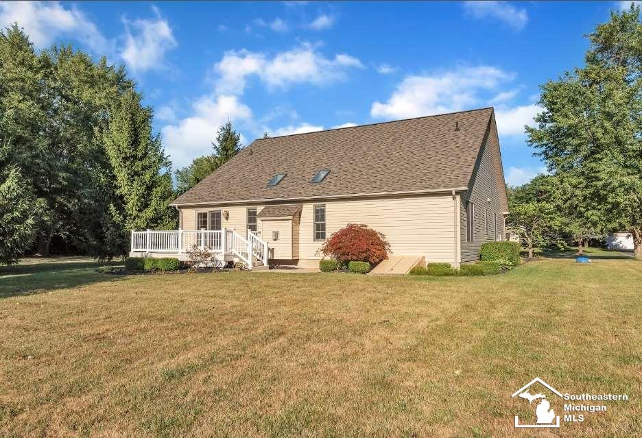 232 North Raisinville Road Monroe, MI 48162 - Photo 33 of 38