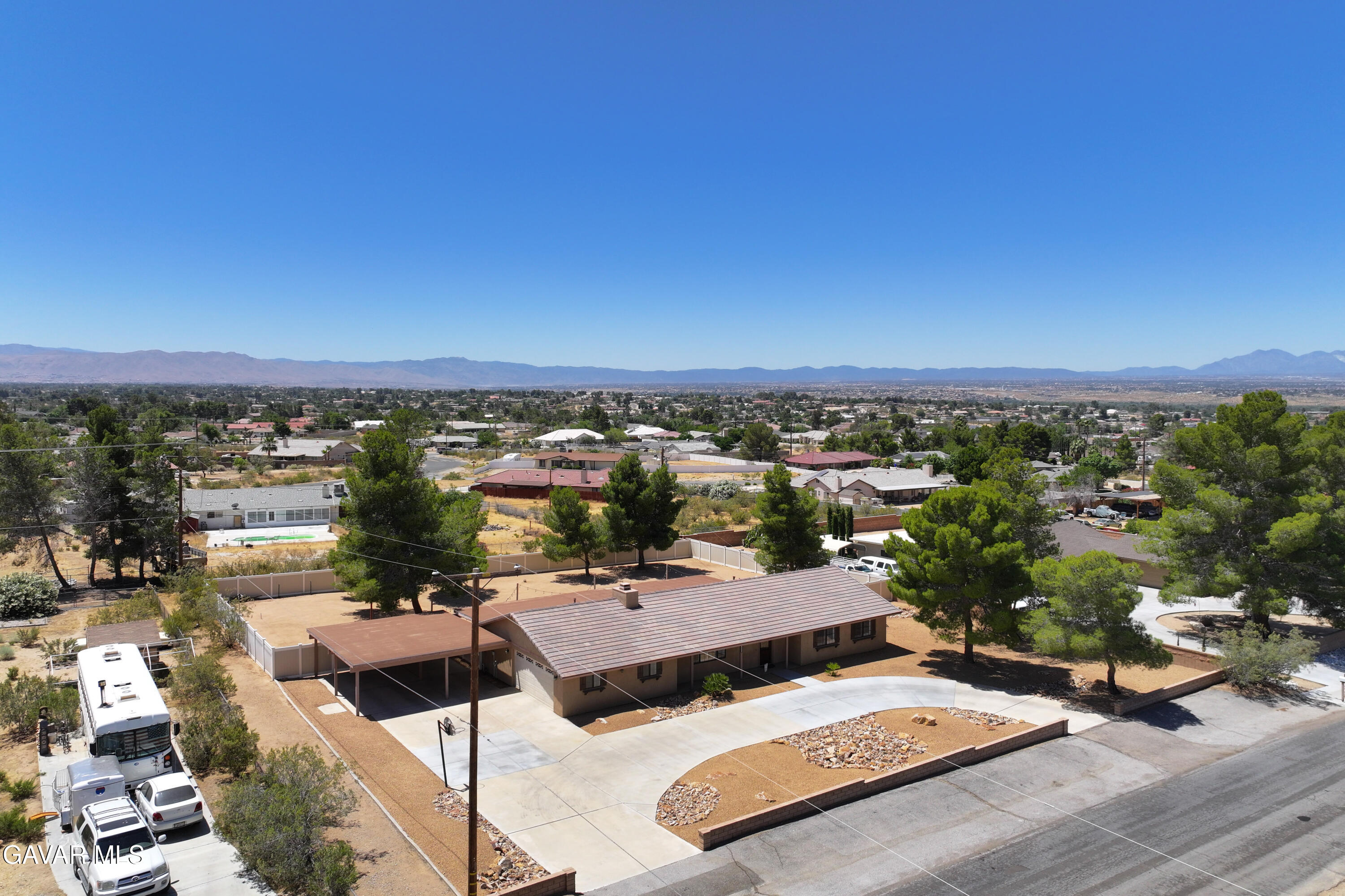 16311 Nosoni Road Apple Valley, CA 92307 - Photo 34 of 47 Nosoni Rd-37
