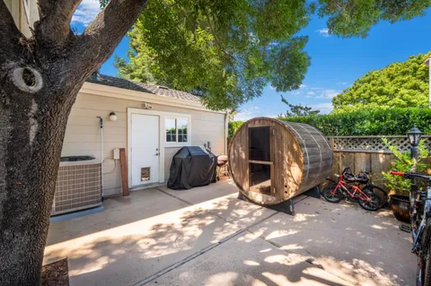 a view of a car in front of a house