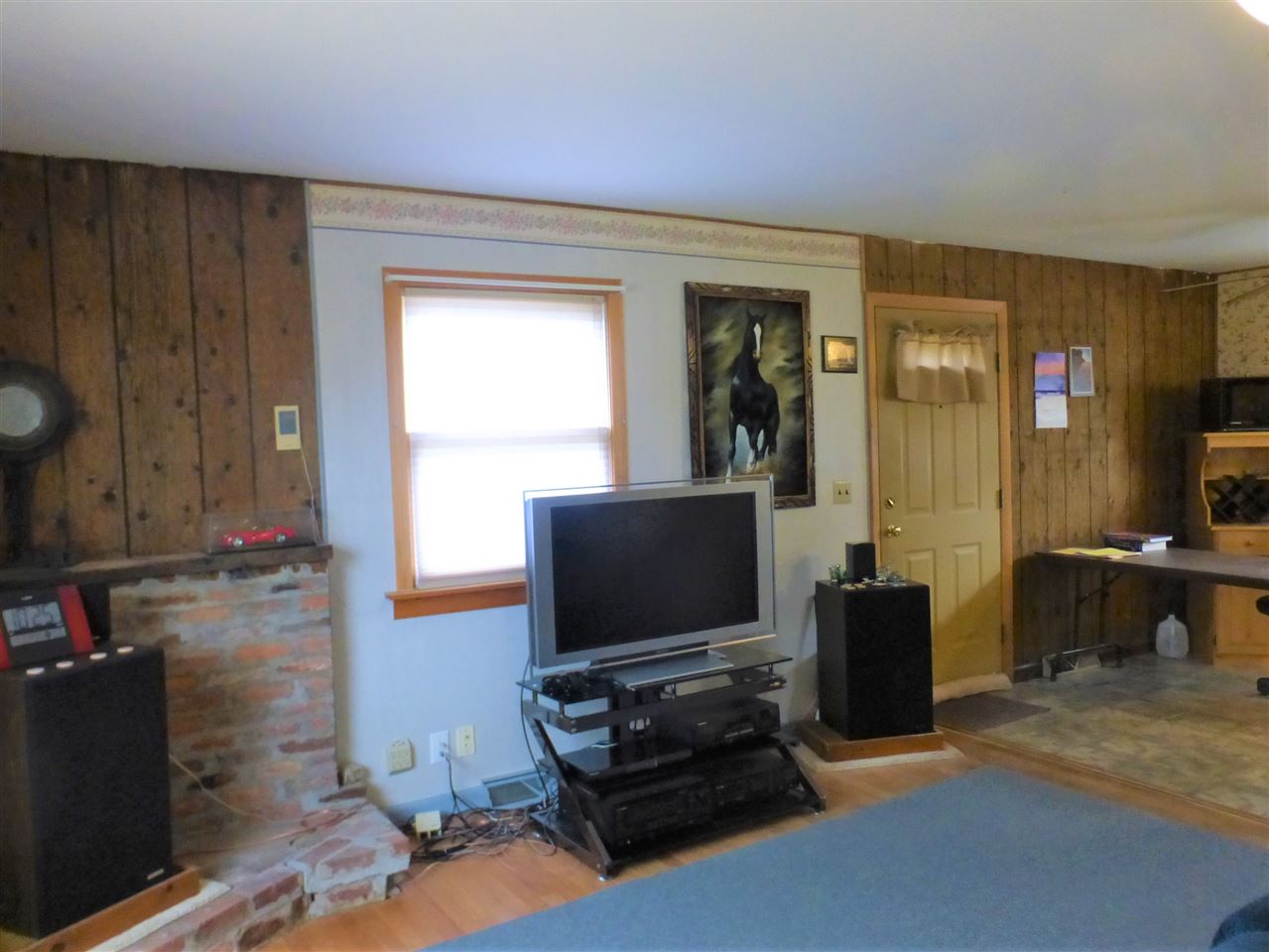 8106 Plank Road Bristol, VT 05443 - Photo 5 of 14