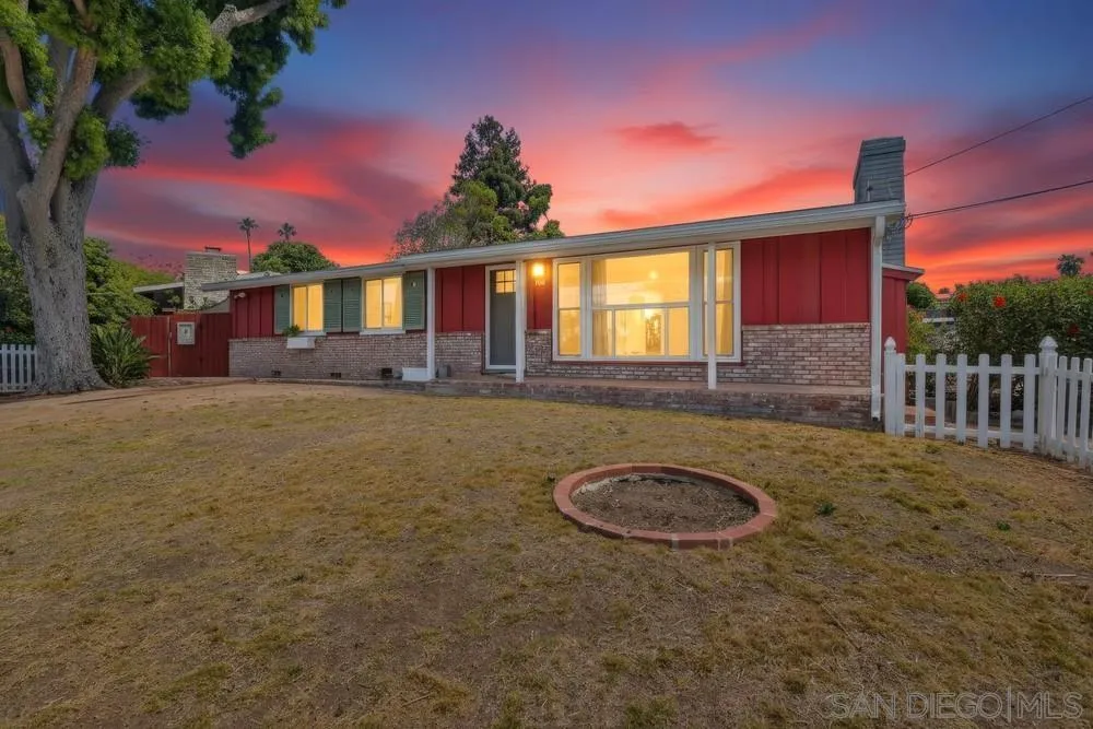 3956 El Canto Drive Spring Valley, CA 91977 - Photo 2 of 30