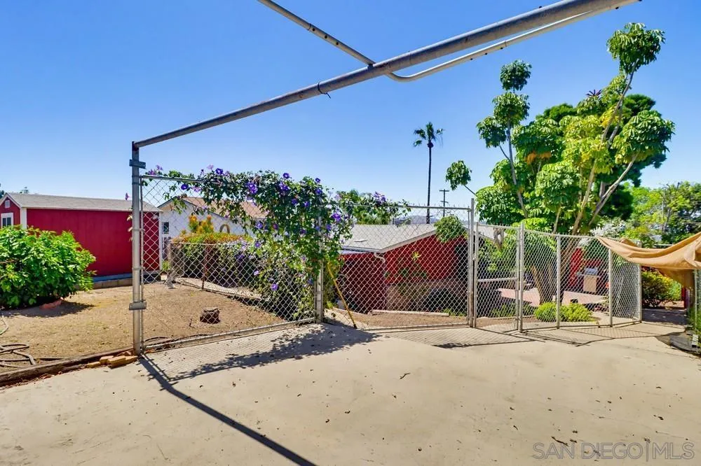 3956 El Canto Drive Spring Valley, CA 91977 - Photo 27 of 30