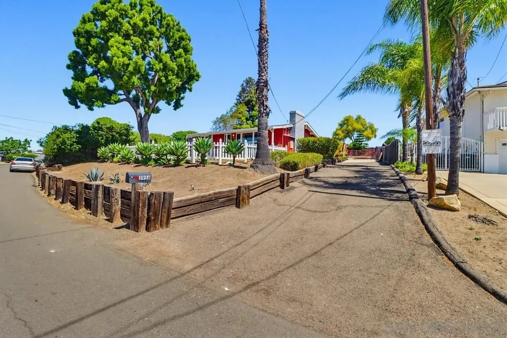 3956 El Canto Drive Spring Valley, CA 91977 - Photo 3 of 30