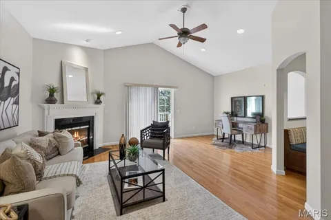 $399,900 | 5105 Worthington Terrace, Unit 42, St. Louis, MO 63128
