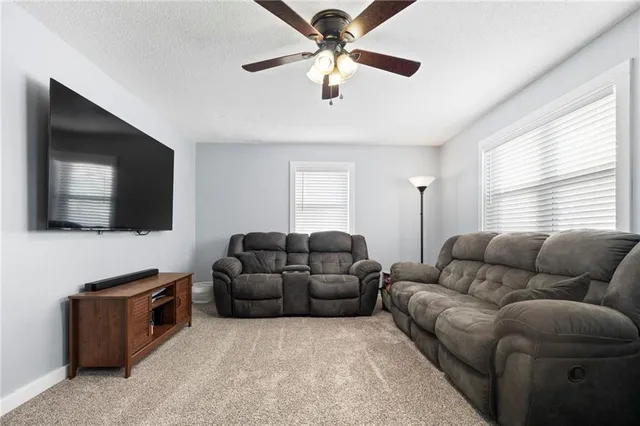 $185,000 | 507 East Mill Street, Gallatin, MO 64640