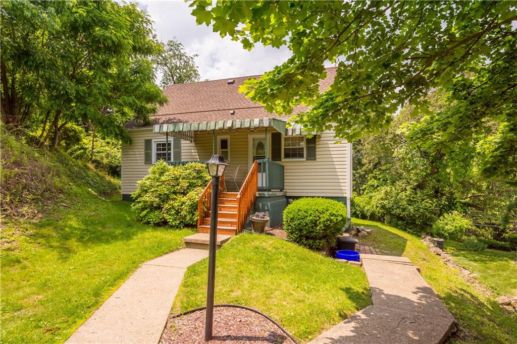 1853 Montour St Extension Coraopolis, PA 15108 - Photo 3 of 39